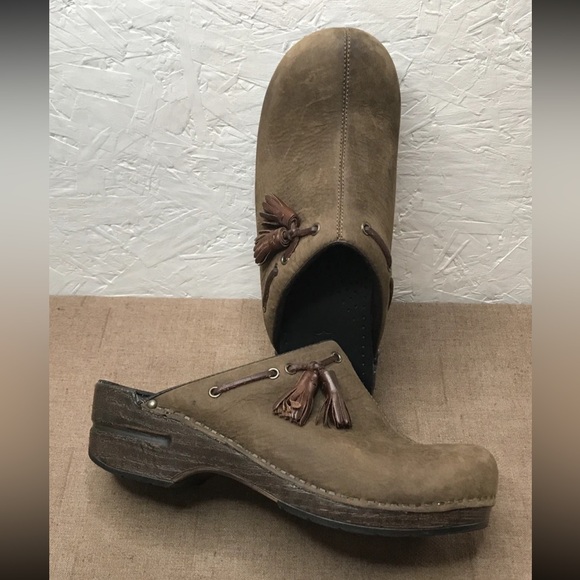 Dansko Shoes - Dansko Shannon Women's Clogs Mules Brown Nubuck Leather Tassels Size 8.5-9 EU 39